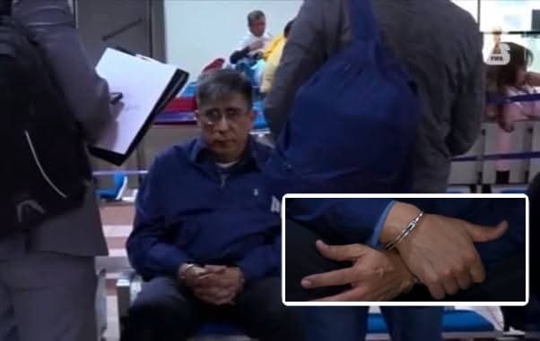 Ronald Casso (ex gerente de BOA) fue detenido y esposado.