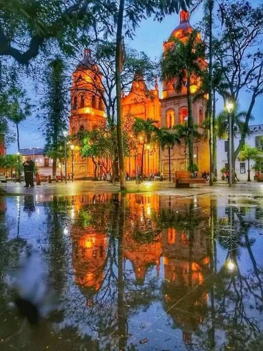 LLUEVE EN SANTA CRUZ DE LA SIERRA